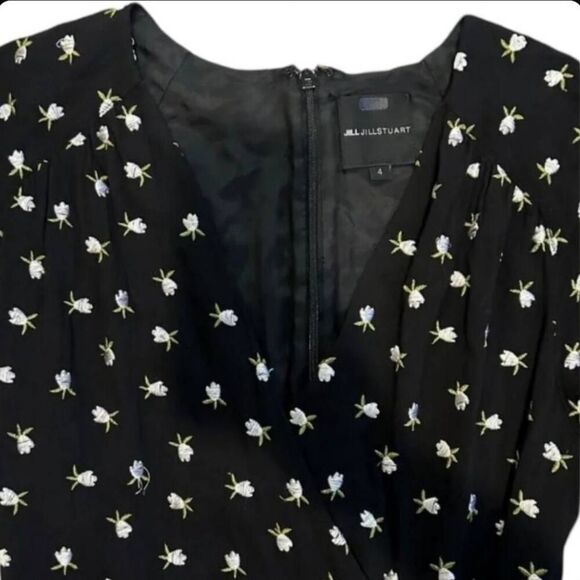 JILL STUART  Wrap Dress | Black Mini V-Neck  Floral Embroidered Size 4 Romantic - Picture 12 of 13